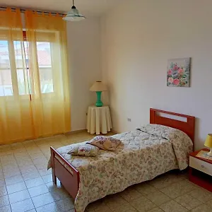 Mariangela's Carbonia