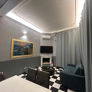 Esposizione Roof Appartamento Roma